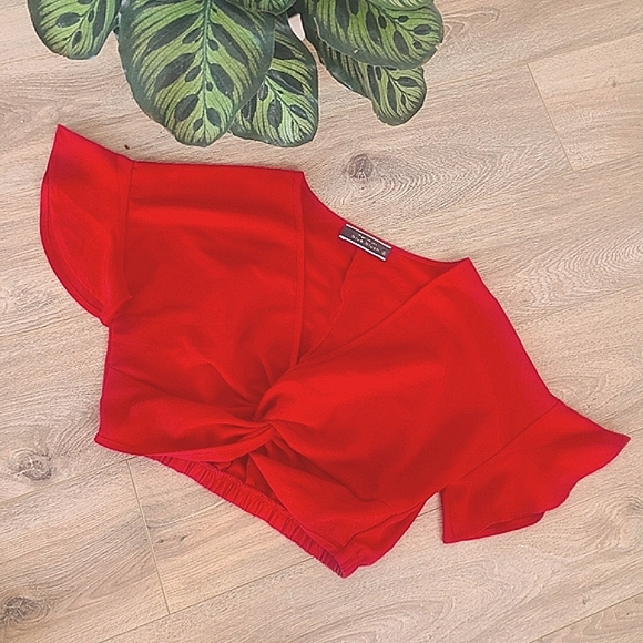 Cute Light Cropped Top Tie Front - Picture 1 of 3